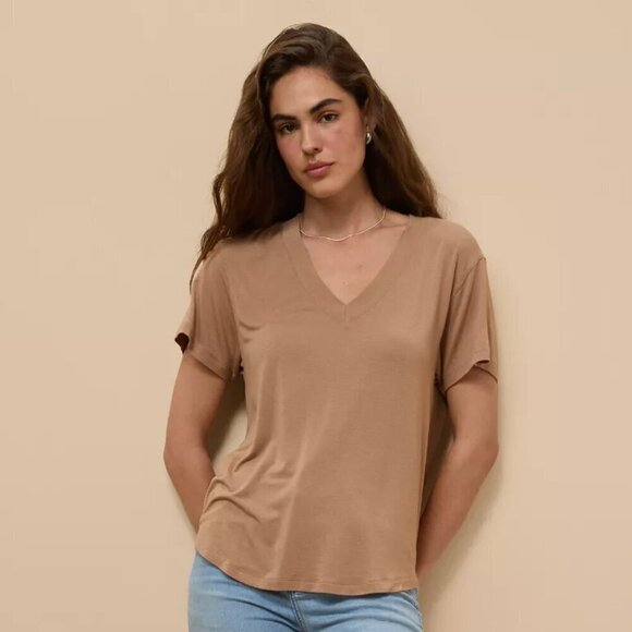 NWT American Eagle Soft & Sexy Oversized Tan V-Neck Tee Shirt - Picture 7 of 7